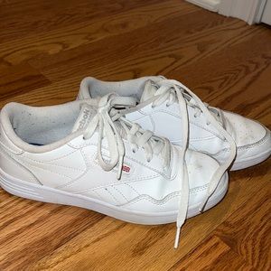 Reebok club womens sneakers - size 7